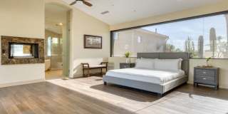 10775 E Sunnyside Dr Gallery 41