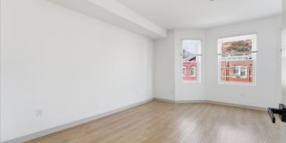 260 S 10Th St Gallery 21