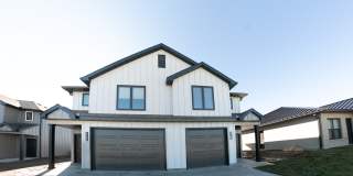 374 Southeast 95th Road - A Gallery 1