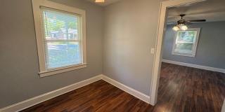 Charming 2 Bedroom home in Ashley Park Gallery 9