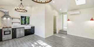 Luxurious Remodeled Home with ADU in Valley Village Gallery 16