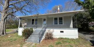 3 bedroom 1 bath house available! Gallery 1