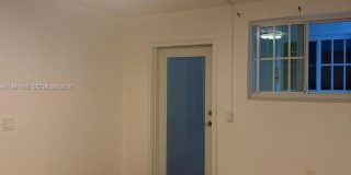 160 NE 55th St Gallery 4