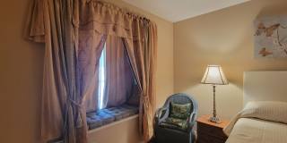 FURNISHED 2 bedroom Condo Gallery 10