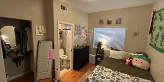 528 North Parker Street Gallery 6