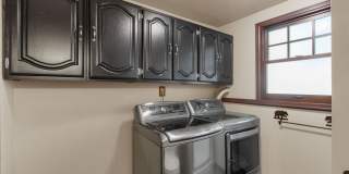 Beautiful 4 bed, 2 bath on Cul-de-sac  w/ large yard available in Central Loveland Gallery 24