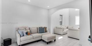 15817 SW 138th Ter Gallery 17