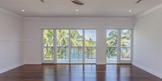 425 N Shore Dr Gallery 10