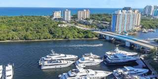 2555 NE 11th Street unit: 804 Gallery 17