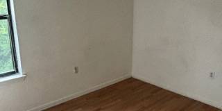 606 Atkinson Avenue Gallery 8