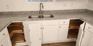 MODERN DECORATED HOUSE | 4 BEDROOM | 2 BATH | COVERED PATIO | CASITA WITH KITCHEN, BATH & LAUNDRY Gallery 18