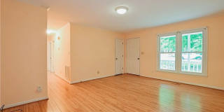 Room in 3 Bedroom Home at Sanderson Dr Gallery 3
