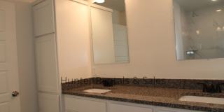 Upscale Three-bedroom Townhome! Gallery 20