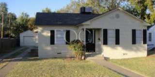 Beautiful Hardwood floors!  3/1/1 in the Medical District Gallery 1
