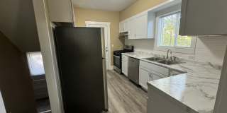 5 Bedroom Rental in Moline Gallery 5