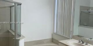 1974 NE 3rd Ct Gallery 12