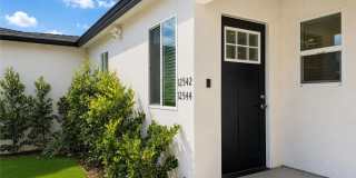 12542 Emelita Gallery 8