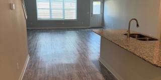 Gallatin TN Townhome with detached 2 car garage, 3 bedroom, 2.5 baths FOR LEASE Gallery 6