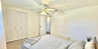 25 SEATROUT Street Gallery 21