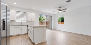 2448 SE 10th Ct Gallery 13
