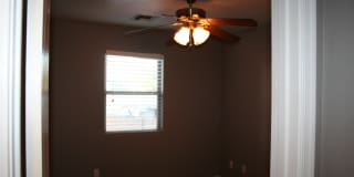 11207 W HOPI Street Gallery 28