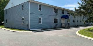 105 Horse Pond Road Gallery 1