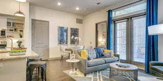 The Huntington Apartments Gallery 11