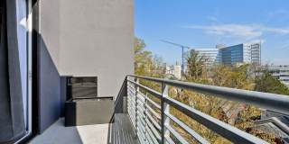 The Seventeen Hundred on East Gallery 18