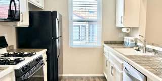 2 Bedroom + 2 Bathroom + LOFT | The Colony | Oxnard | Unfurnished 2 Bedroom + 2 Bathroom + LOFT | The Colony | Oxnard | Unfurnished Gallery 9