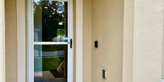 5 bedroom home with fenced in yard!!! Gallery 3
