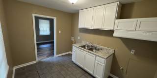 338 Flynn Road Gallery 1