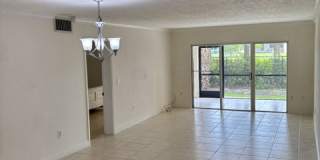 4040 Crystal Lake Dr Gallery 7