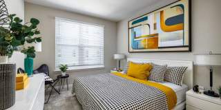 Jade at North Hyde Park Gallery 41