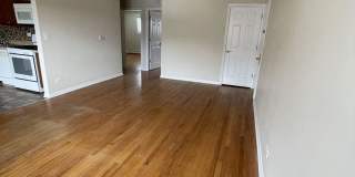 880 N Milwaukee Ave., Gallery 4