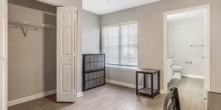 Village Green - Student Housing Gallery 5