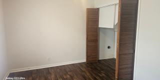 1/2 Off first months rent! 2 Bed/1.5 Bath Townhouse! Water/Garbage Included! Walk to APSU! Gallery 7