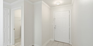 Move-In Ready Condo in Gated Equestrian Parc – Prime Location! Gallery 5