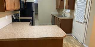 Spacious 3BR Townhome in Spokane Gallery 1