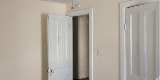 410 Linden Place Gallery 23