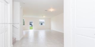 2636 SE 8th Ct Gallery 15