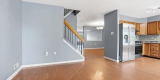 123 QUINCE Circle Gallery 10