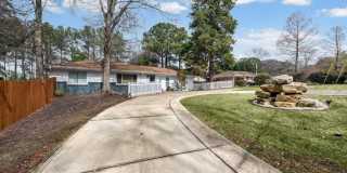 414 Charles Place Gallery 2