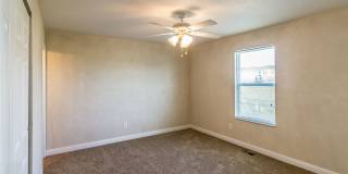 2 Bedroom, 2 Bathroom duplex with garage Gallery 43