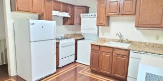 254 W Franklin St Gallery 4