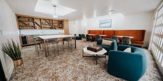 Regius Square Gallery 26