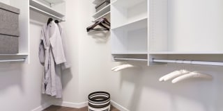 McKenzie McKenzie Gallery 21