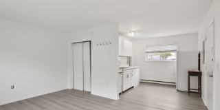 36 Woodbury Avenue Gallery 7