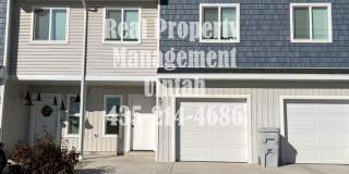 Cozy 3 Bedroom 2 1/2 Bath Townhome. Gallery 1