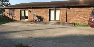 X-Large One Bedroom ground level apartment in Evans City area Gallery 1