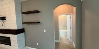Spacious 5-Bedroom Riverview Home Gallery 16